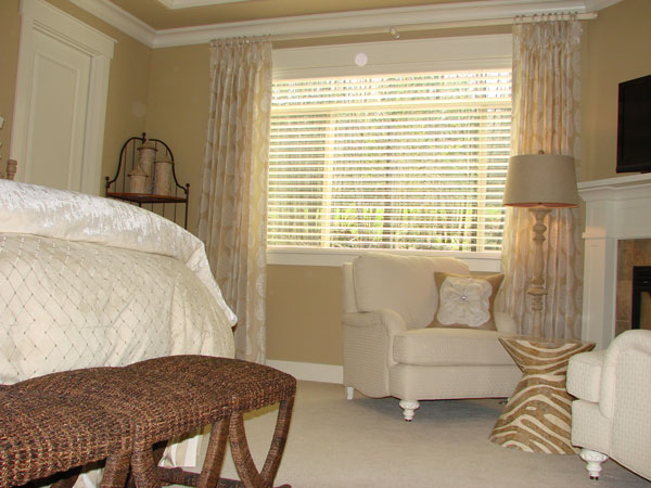 Faux-Wood-Blinds-Puyallup